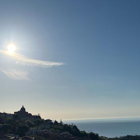 Seta Luxury Apartment Roseto Degli Abruzzi Bagian luar foto