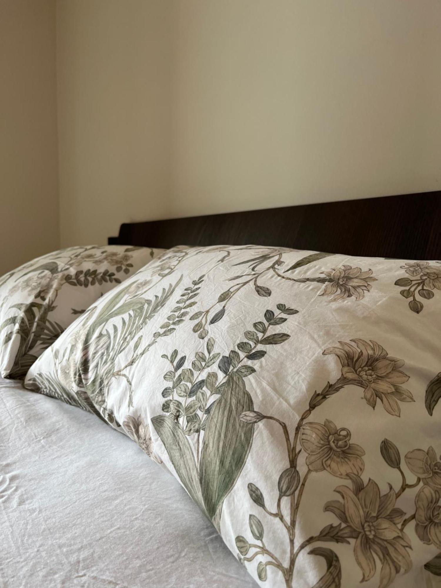 Seta Luxury Apartment Roseto Degli Abruzzi Bagian luar foto