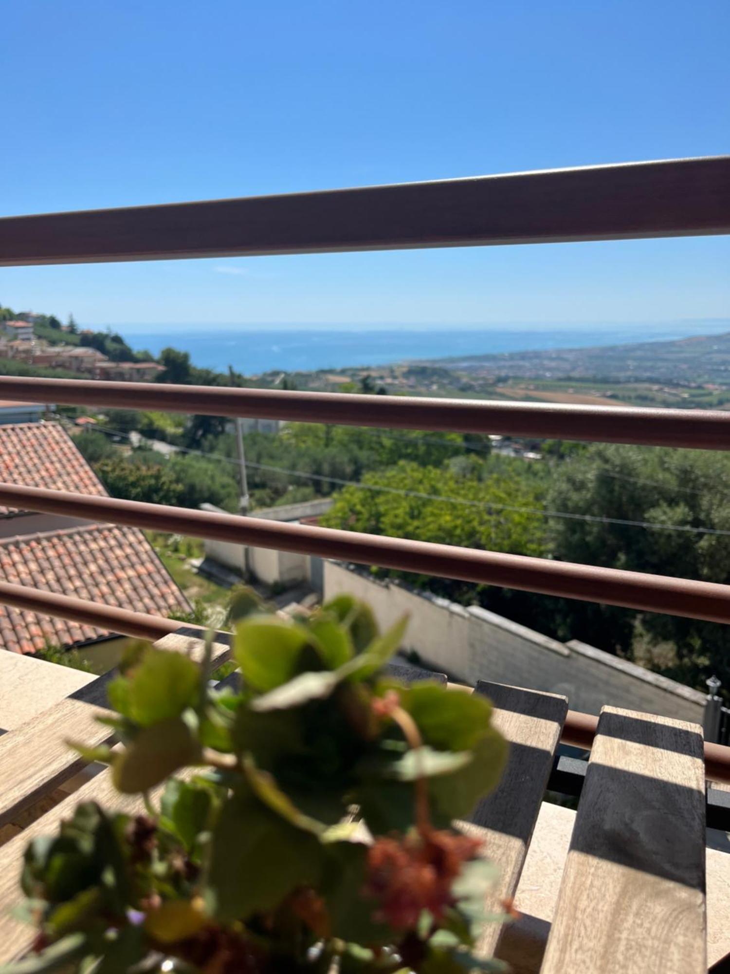 Seta Luxury Apartment Roseto Degli Abruzzi Bagian luar foto