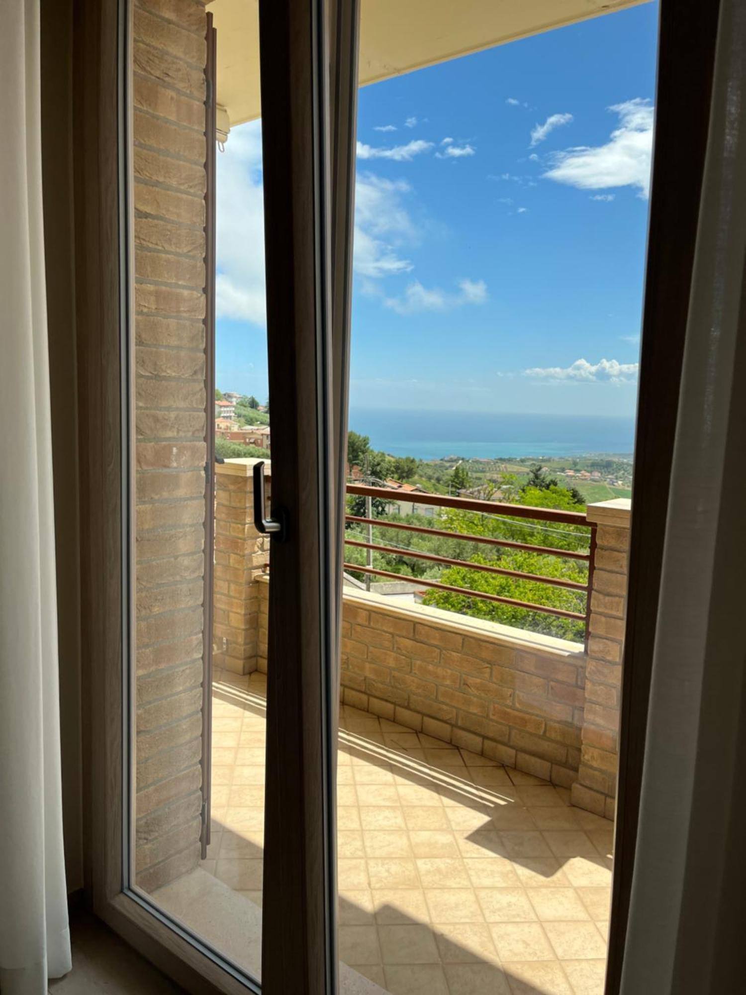 Seta Luxury Apartment Roseto Degli Abruzzi Bagian luar foto