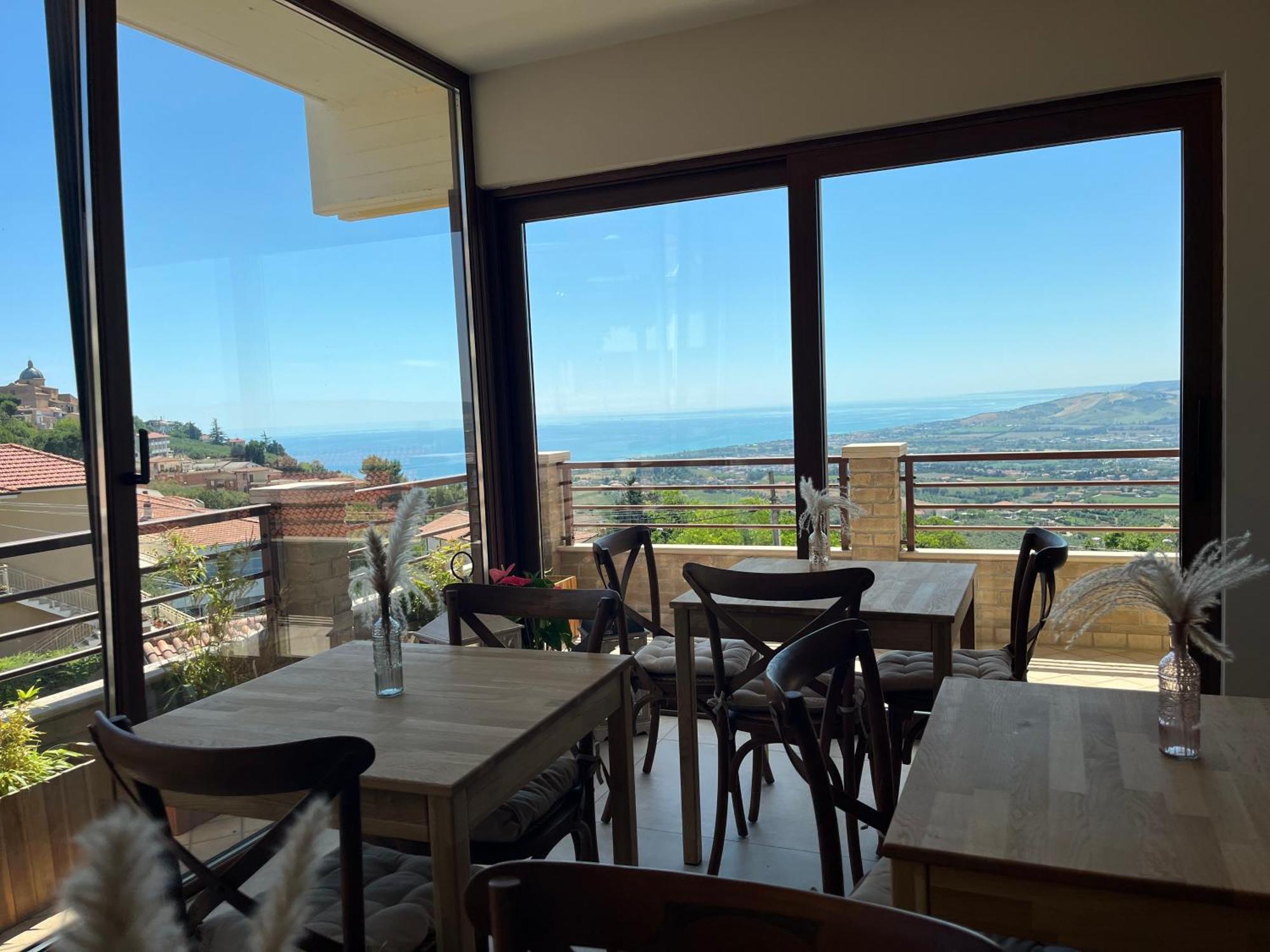 Seta Luxury Apartment Roseto Degli Abruzzi Bagian luar foto